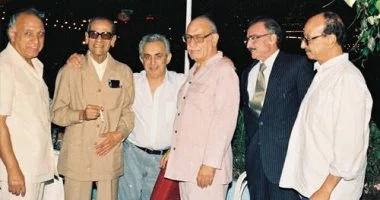 نجيب محفوظ فى عيون حواريه.. ماذا كان يقول أديب نوبل فى جلساته الخاصة؟