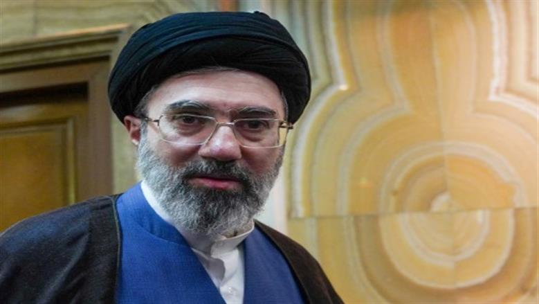 خامنئي يجري تغييرات واسعة في قيادة الحرس الثوري والقوات المسلحة الإيرانية