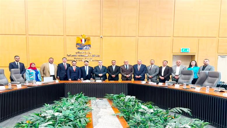 «الإسكان» تبحث رقمنة مواقف السيارات بالقاهرة الجديدة للحد من الازدحام والانتظار العشوائي