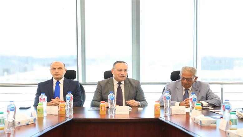 اختيار عمرو موسى رئيسا لمجلس أمناء جامعة طنطا الأهلية