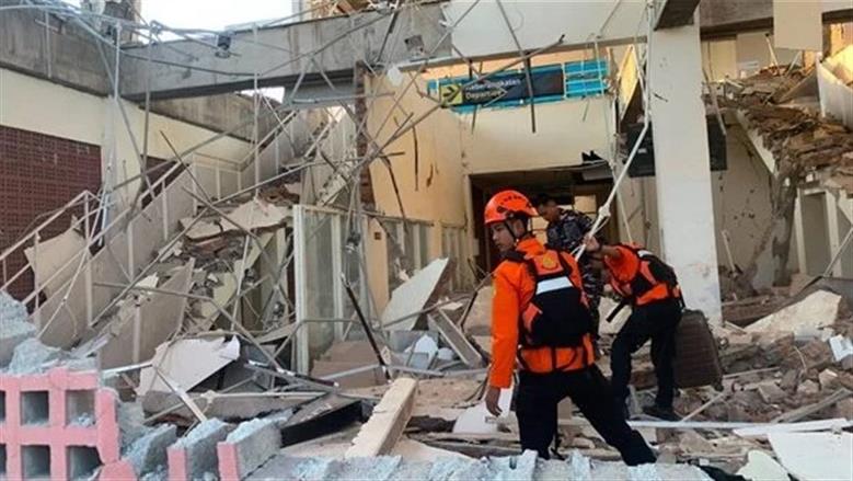 إدارة الطوارئ الإندونيسية: ارتفاع حصيلة ضحايا الزلزال إلى 20 قتيلا