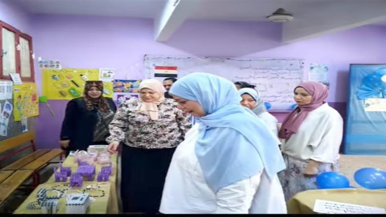 «جيل جديد لمستقبل أفضل».. فعاليات توعوية وإبداعية بمدرسة أمير الشعراء بجنوب الجيزة