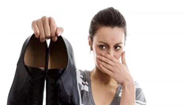 خطوات بسيطة للتخلص من رائحة القدمين الكريهة
