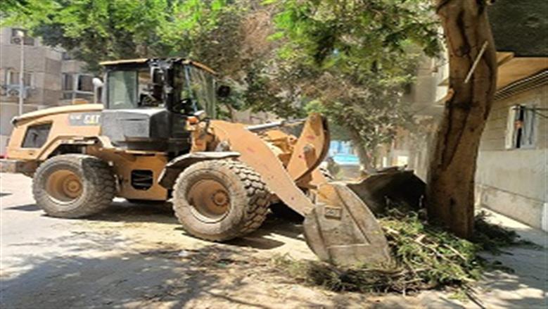 محافظ الجيزة يوجه بحملات مكثفة لرفع المخلفات والإشغالات بالعجوزة والعمرانية