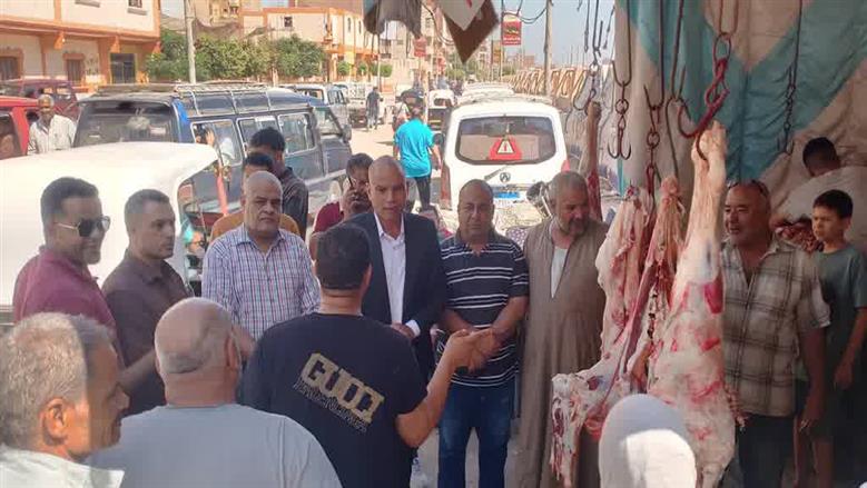 افتتاح منفذ جديد لبيع اللحوم بأسعار مخفضة في مركز سمالوط بالمنيا