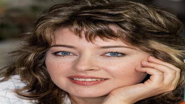 نجل فايزة كمال يكشف كواليس مؤثرة لمقاومتها السرطان: «أرق من النسيم وأصلب من الحديد»