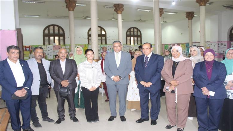 «تعليم الجيزة» يكرّم المتميزين ويواصل فعاليات النشاط الصيفي لتنمية مهارات الطلاب