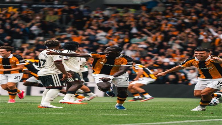 هال سيتي يصعق مانشستر يونايتد بثنائية في افتتاح الدوري الإنجليزي (فيديو)