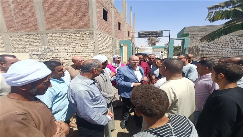 نائب محافظ الجيزة يتابع التجهيزات النهائية بمشروع الصرف الصحي بالقبابات