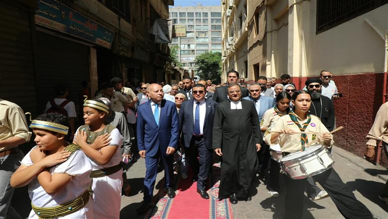 محافظ القاهرة يكرم الطلاب المتميزين والمتفوقين خلال العام الدراسي