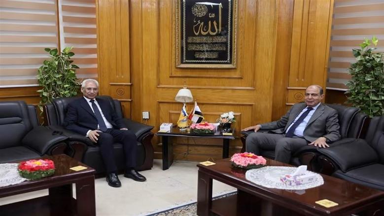 محافظ المنيا ورئيس الجامعة يبحثان آليات التعاون في المبادرات والمشروعات المجتمعية