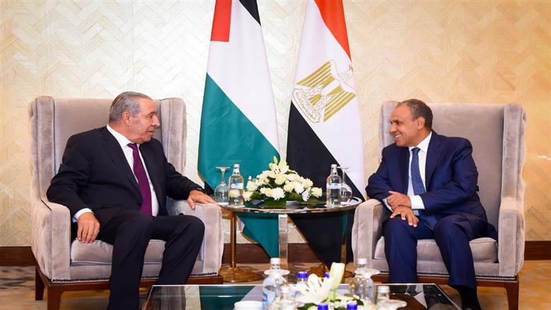 وزير الخارجية لنائب الرئيس الفلسطيني: يجب الحفاظ على وحدة قطاع غزة والضفة الغربية