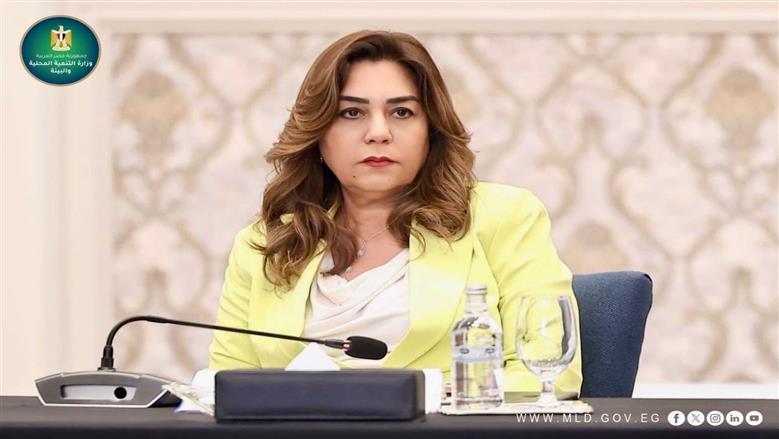 وزيرة التنمية المحلية تتابع انطلاق أولى خطوات إنشاء مصنع تدوير المخلفات بـ دفرة في الغربية