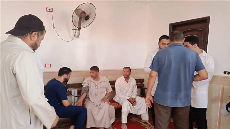 توعية صحية لتعزيز الوعي بمتابعة الأمراض المزمنة بوحدة أبو صويرة برأس سدر