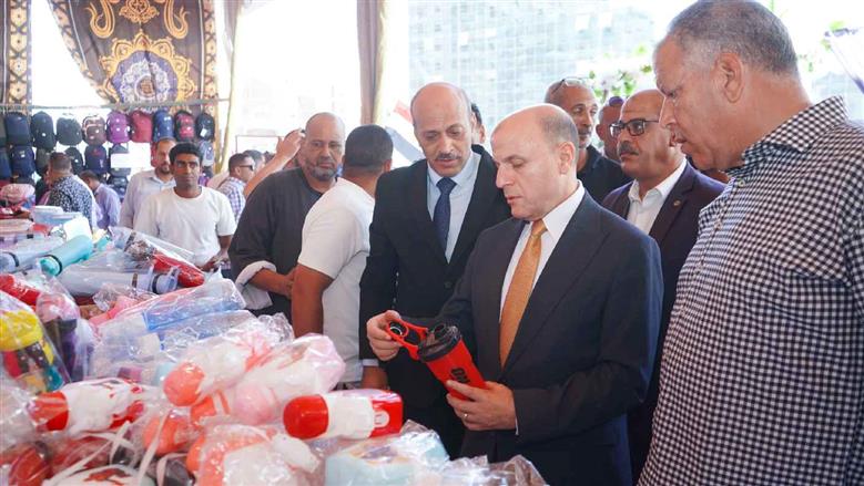 محافظ الغربية يفتتح معرض أهلا مدارس بسبرباي بتخفيضات 35%