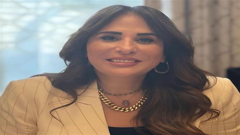 وزيرة الإسكان تتابع موقف تنفيذ مشروعات البنية الأساسية والطرق بمدينة الشيخ زايد