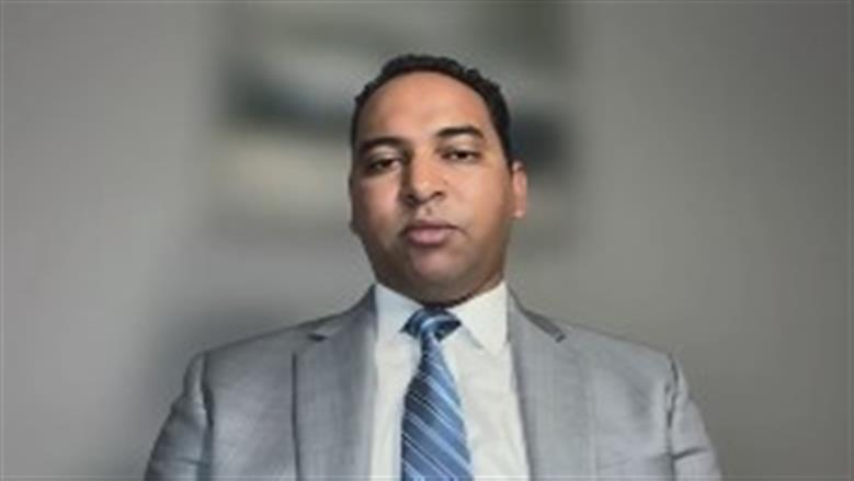 باحث سياسي: الولايات المتحدة استطاعت شق طريق رئيسي للسفن داخل مضيق هرمز