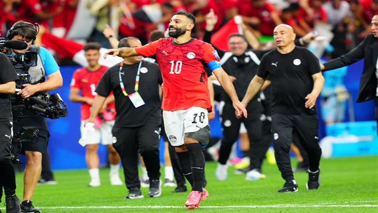 رامي عباس يوافق.. وطرابزون يحجز طائرة خاصة لمحمد صلاح استعدادا لحسم الصفقة