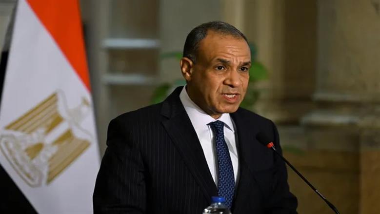 وزير الخارجية يجري 4 اتصالات هاتفية لبحث احتواء التصعيد الإقليمي ودعم المسار الدبلوماسي