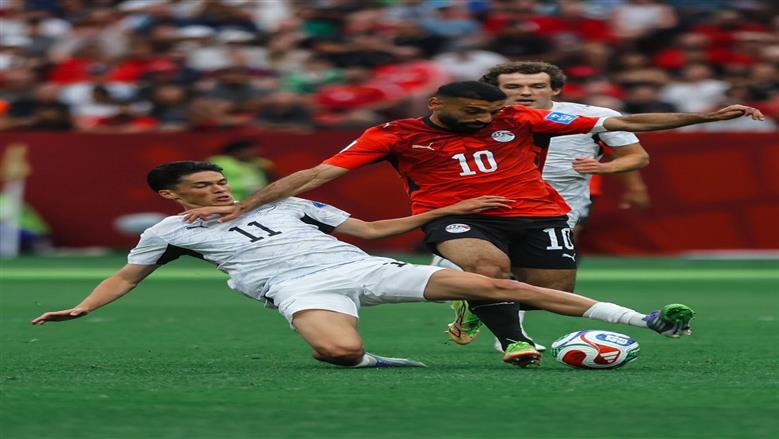 بند في لائحة «يويفا» يهدد انضمام محمد صلاح لطرابزون