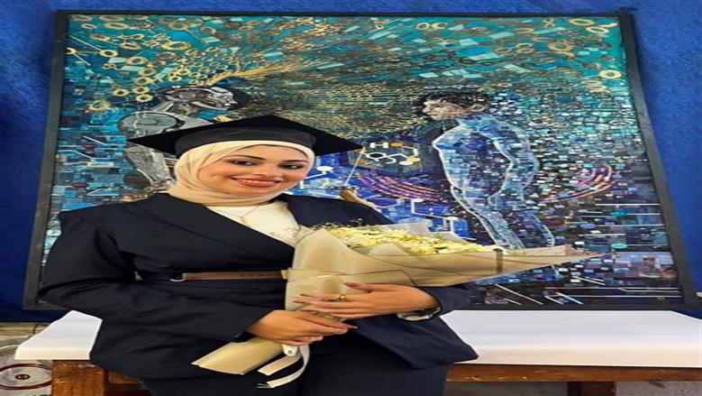 «الاغتراب الرقمي» «ندى» تبرز صراع الإنسان مع التكنولوجيا على جدارية