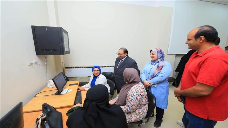 رئيس جامعة كفر الشيخ يتابع انطلاق أعمال تنسيق الثانوية العامة