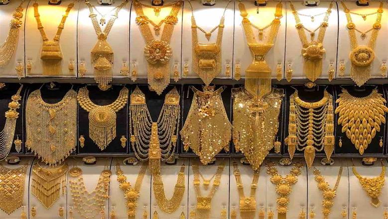 أسعار الذهب اليوم السبت في مصر.. عيار 21 يتراجع