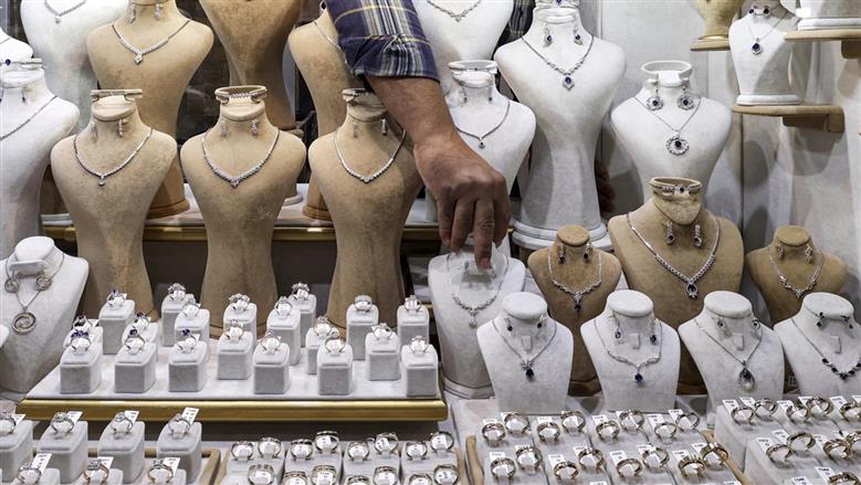 أسعار الفضة في مصر ترتفع 2.21% خلال أسبوع.. وجرام عيار 999 يسجل 101 جنيه