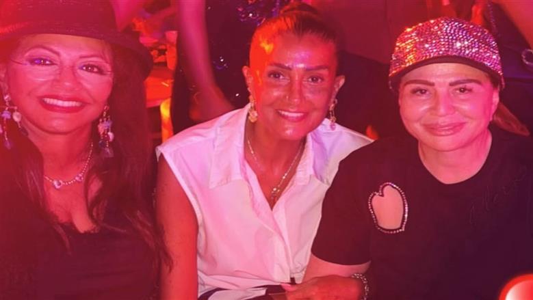 نجوم الفن والإعلام يدعمون شيرين عبدالوهاب ويحضرون حفلها في الساحل الشمالي