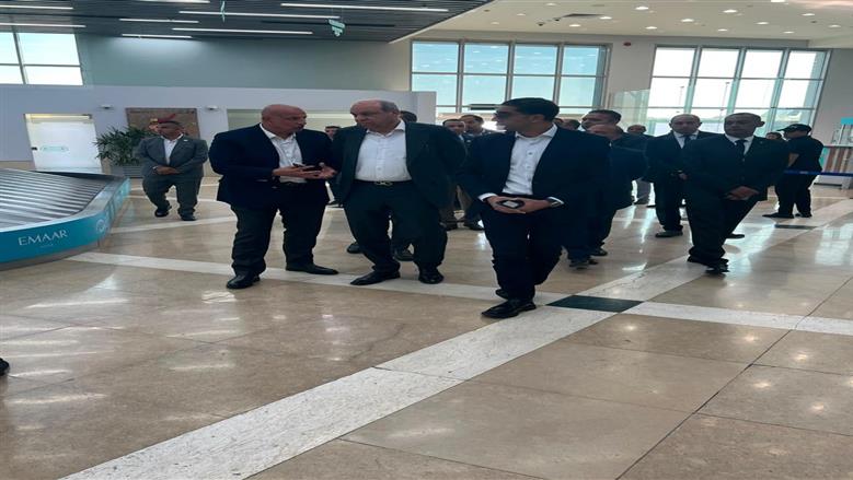 وزير الطيران يتفقد مطار العلمين لمتابعة استعدادات انطلاق معرض الطيران والفضاء