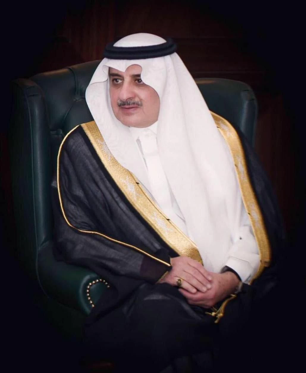 أمير تبوك يواسي ابن غنيم في وفاة شقيقه – أخبار السعودية