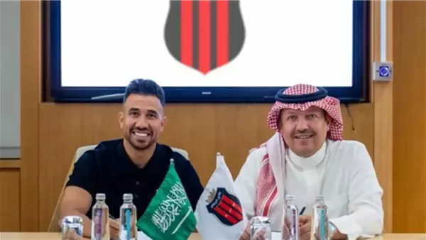 أول تعليق من محمود تريزيجيه بعد انضمامه رسميا إلى الرياض السعودي