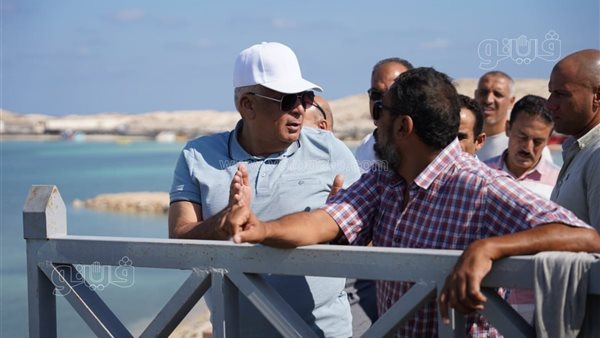 محافظ مطروح يتابع استعدادات افتتاح كوبري روميل ويوجه بسرعة استكمال الأعمال وتطوير باب البحر