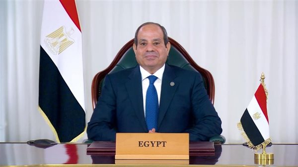 الرئيس السيسي يطمئن على الحالة الصحية لمفتي الجمهورية