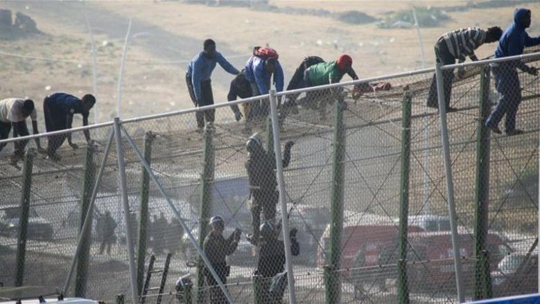 رئيس وزراء إسبانيا يطالب بتحرك أوروبي عاجل لمواجهة أزمة الهجرة