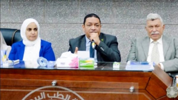 من قاعات الدراسة إلى ميادين الفروسية، مشروعات تخرج أول دفعة ببرنامج تميز طب الخيول ببيطري القاهرة