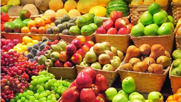 أسعار الفاكهة اليوم، العنب يتجاوز الـ 50 جنيها “جملة” وانخفاض جديد في 3 أصناف منها الجوافة