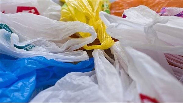 ضوابط استيراد أو تصدير الأكياس البلاستيكية وفقا لقانون تنظيم إدارة المخلفات