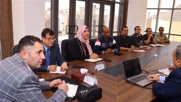 لحماية رأس البر من التسونامي.. محافظ دمياط يتفق مع اليونسكو على منظومة إنذار مبكر