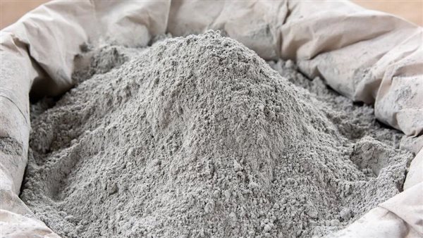 تراجع طفيف في سعر طن الأسمنت اليوم الأحد بسوق مواد البناء