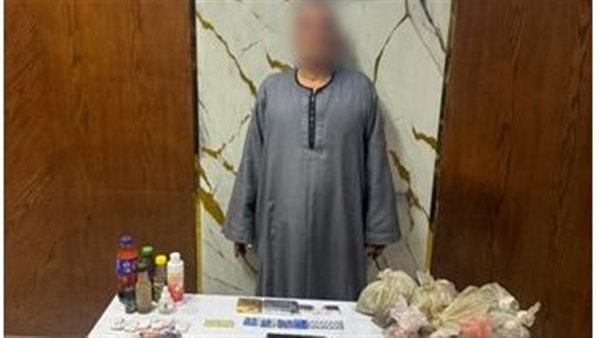 بعد تصدره التريند، ليلة سقوط «معالج روحاني» صور ضحاياه أثناء الجلسات المشبوهة