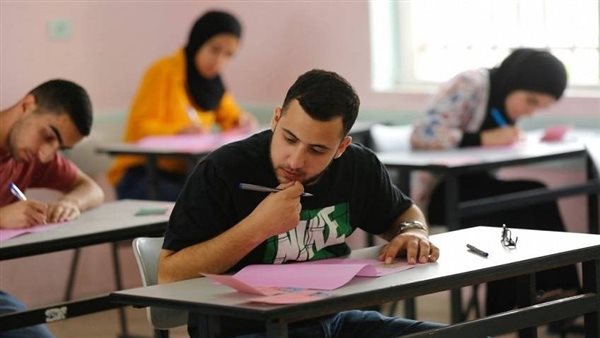 اليوم انطلاق امتحانات الدبلومات الفنية بالوادي الجديد وغرفة عمليات لمتابعة اللجان