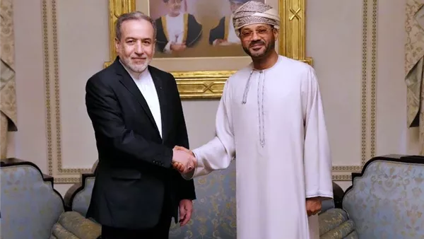 فرض رسوم بين 3 و7%، تفاصيل مفاوضات إيران وسلطنة عمان لاستئناف الملاحة في مضيق هرمز