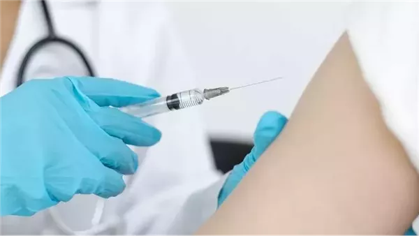 بشرى لكبار السن، هيئة الأدوية الأمريكية تقر أول لقاح إنفلونزا بتقنية الحمض النووي