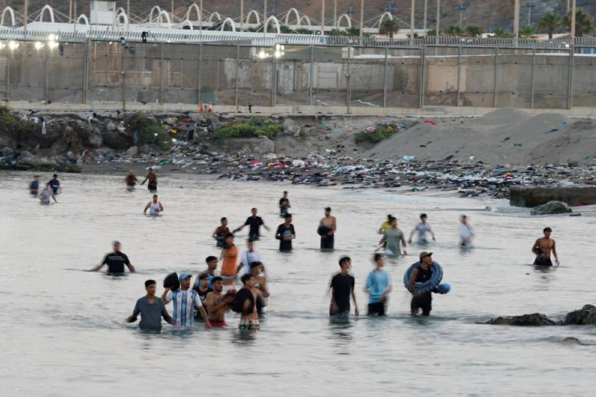 بعد حادثة سبتة.. إيطاليا تعلق اتفاقية شنغن مع إسبانيا لمدة شهر