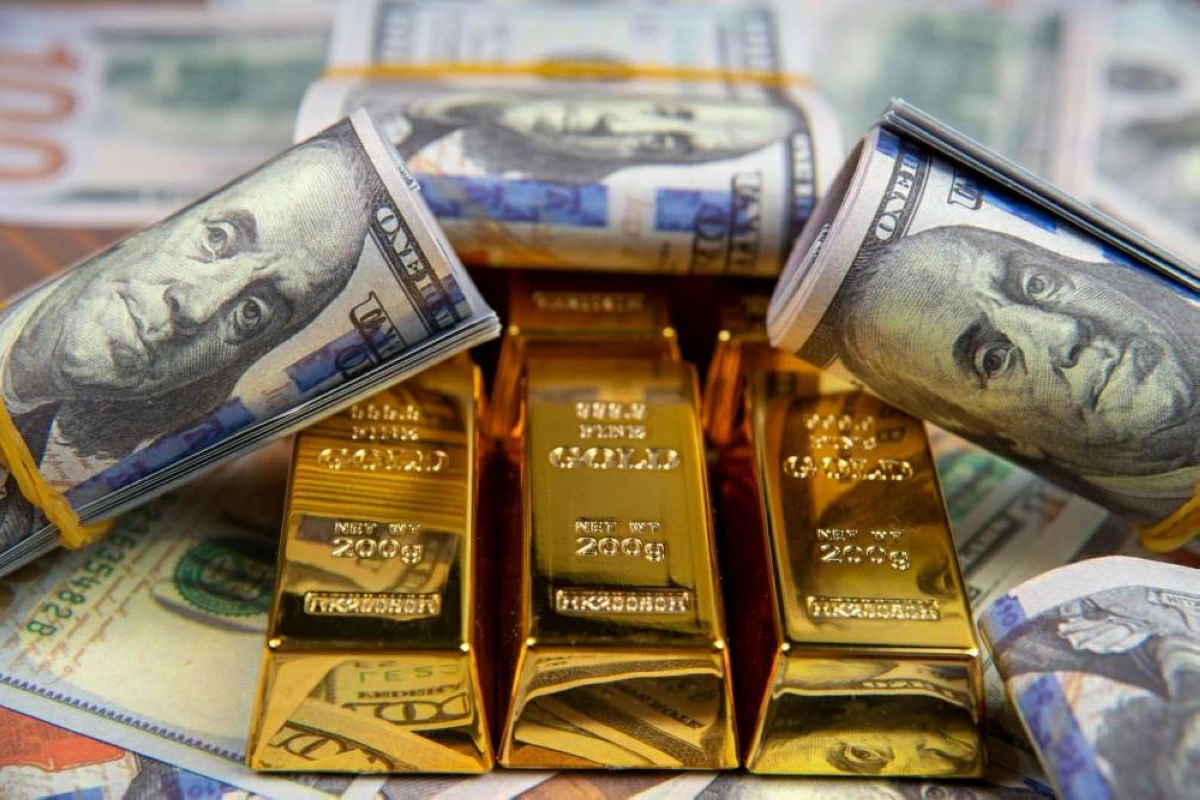 الذهب يرتفع مع تراجع النفط