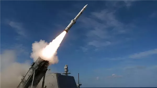 البنتاجون يمنح شركة رايثيون عقدا بـ745 مليون دولار لإنتاج صواريخ SM-3 المتطورة