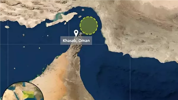 هيئة بحرية بريطانية: إصابة ناقلة نفط بمقذوف واشتعال النيران بها في مضيق هرمز