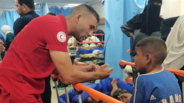 دعم نفسي ومساندة لأسر الضحايا.. تحرك عاجل للهلال الأحمر بالإسماعيلية (صور)