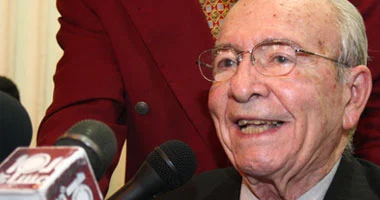 خالد محيى الدين.. رفض إعدام الملك فاروق وارتبط باليسار